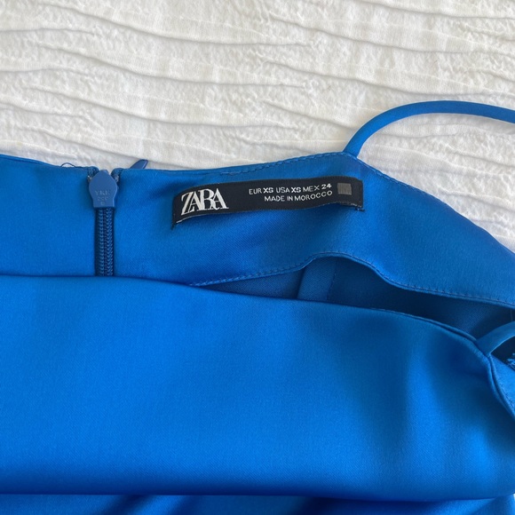 Satin Zara dress - Picture 3 of 3